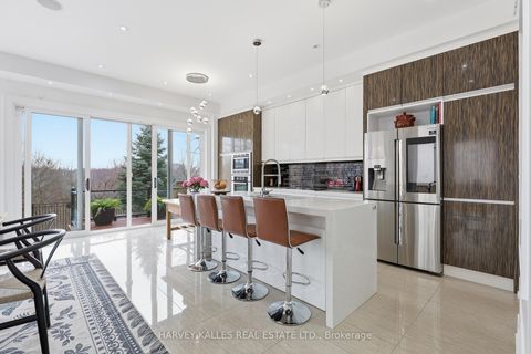 Photo 6 at 46 Ravenscrest Drive, Rosethorn, Toronto