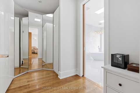 Photo 10 at 46 Ravenscrest Drive, Rosethorn, Toronto