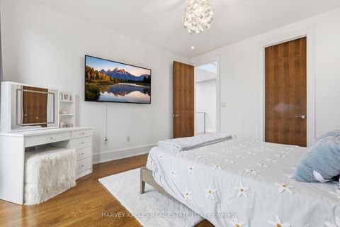 Photo 12 at 46 Ravenscrest Drive, Rosethorn, Toronto