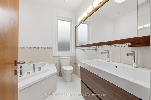 Photo 14 at 46 Ravenscrest Drive, Rosethorn, Toronto