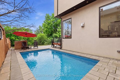 Photo 24 at 46 Ravenscrest Drive, Rosethorn, Toronto