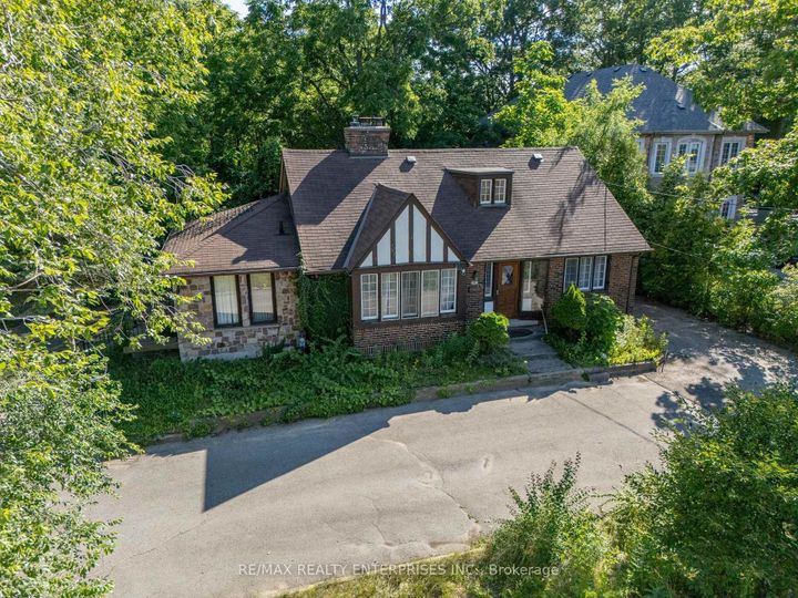 Photo 8 at 1462 Hurontario Street, Mineola, Mississauga