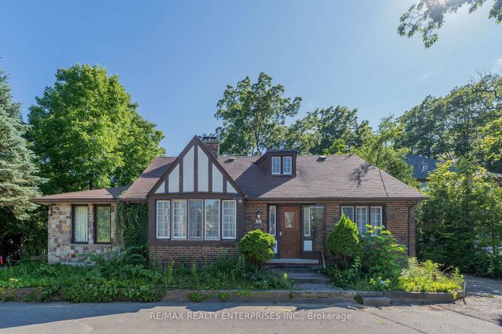 Photo 9 at 1462 Hurontario Street, Mineola, Mississauga