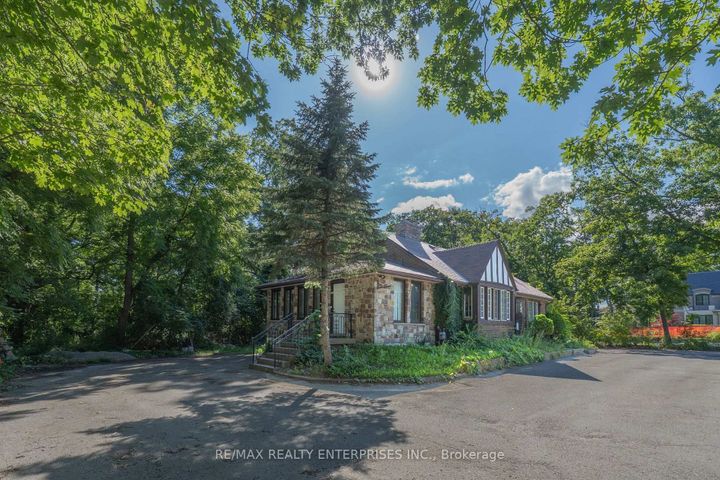 Photo 11 at 1462 Hurontario Street, Mineola, Mississauga