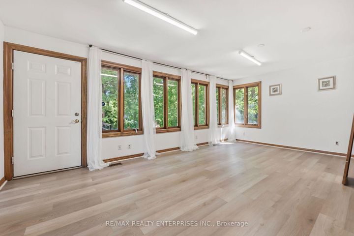 Photo 14 at 1462 Hurontario Street, Mineola, Mississauga