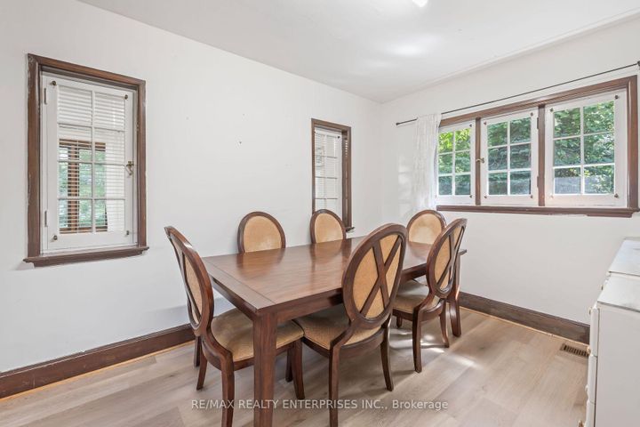 Photo 16 at 1462 Hurontario Street, Mineola, Mississauga