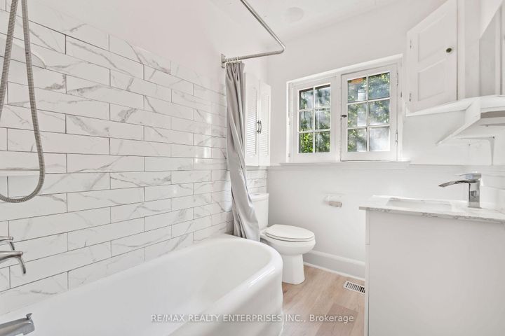 Photo 22 at 1462 Hurontario Street, Mineola, Mississauga