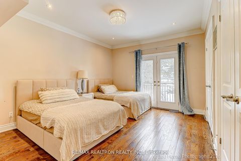 Photo 12 at 7 Stadacona Drive, Lawrence, Toronto