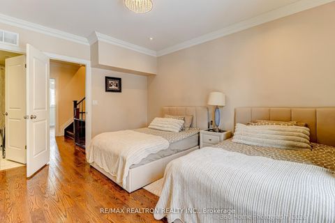 Photo 13 at 7 Stadacona Drive, Lawrence, Toronto