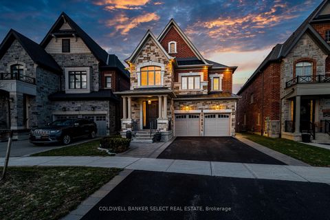 Photo 2 at 161 Cranbrook Crescent, Kleinburg, Vaughan