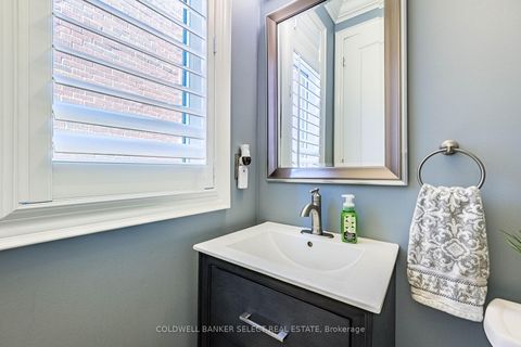 Photo 6 at 161 Cranbrook Crescent, Kleinburg, Vaughan