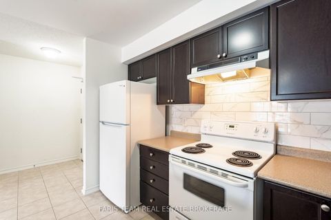 Photo 7 at 19 - 41 Coulter Street, Sunnidale, Barrie