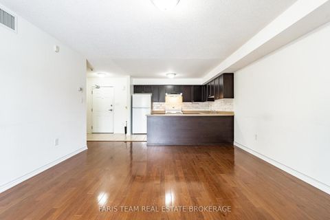 Photo 12 at 19 - 41 Coulter Street, Sunnidale, Barrie