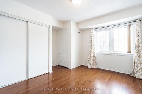 Photo 16 at 19 - 41 Coulter Street, Sunnidale, Barrie