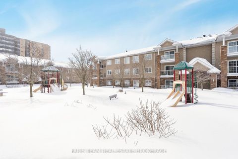 Photo 23 at 19 - 41 Coulter Street, Sunnidale, Barrie