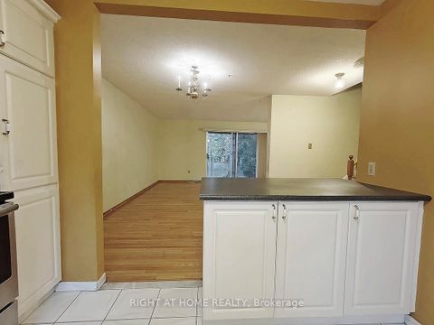 Photo 10 at 61 - 15 Brimwood Boulevard, Agincourt North, Toronto