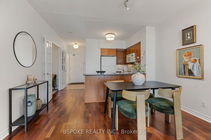 Photo 4 at 804 - 19 Barberry Place, Bayview Village, Toronto
