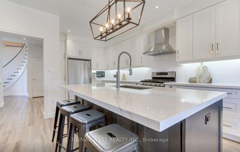 Photo 11 at 2 Sgotto Boulevard, Sonoma Heights, Vaughan