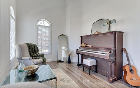 Photo 21 at 2 Sgotto Boulevard, Sonoma Heights, Vaughan