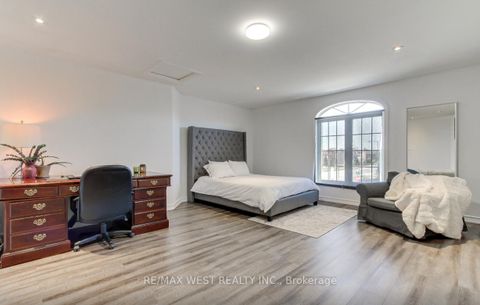 Photo 24 at 2 Sgotto Boulevard, Sonoma Heights, Vaughan