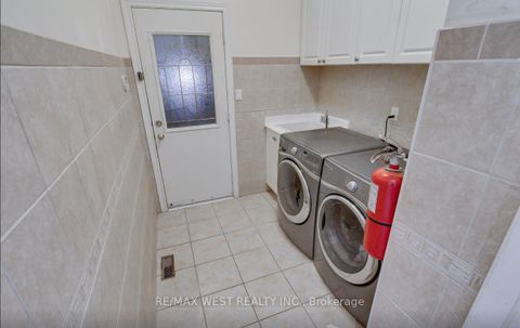 Photo 28 at 2 Sgotto Boulevard, Sonoma Heights, Vaughan