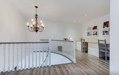 Photo 30 at 2 Sgotto Boulevard, Sonoma Heights, Vaughan