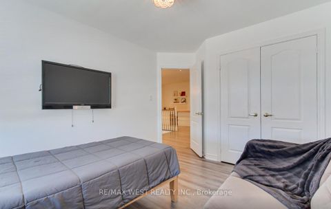 Photo 40 at 2 Sgotto Boulevard, Sonoma Heights, Vaughan