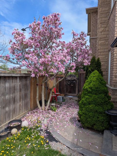 Photo 48 at 2 Sgotto Boulevard, Sonoma Heights, Vaughan