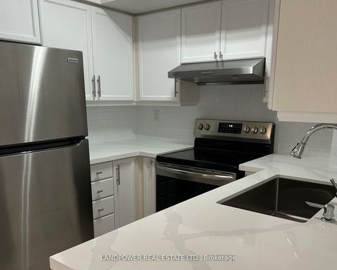 Photo 4 at 713 - 1 Rean Drive, Bayview Village, Toronto