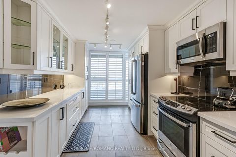 Photo 9 at 508 - 1 Clark Avenue W, Yorkhill, Vaughan