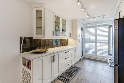 Photo 12 at 508 - 1 Clark Avenue W, Yorkhill, Vaughan