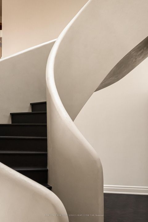 Photo 5 at PH1 - 2 Lynwood Avenue, Casa Loma, Toronto