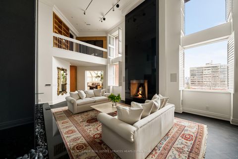 Photo 10 at PH1 - 2 Lynwood Avenue, Casa Loma, Toronto