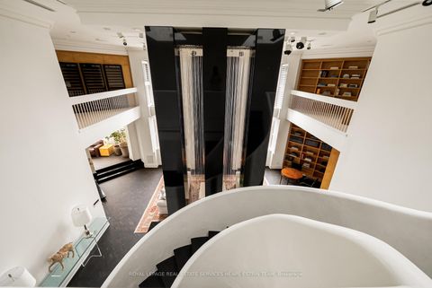 Photo 24 at PH1 - 2 Lynwood Avenue, Casa Loma, Toronto