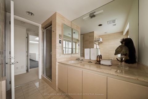 Photo 30 at PH1 - 2 Lynwood Avenue, Casa Loma, Toronto