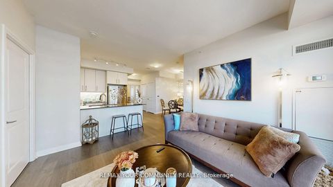 Photo 2 at 609 - 55 Oneida Crescent, Langstaff, Richmond Hill