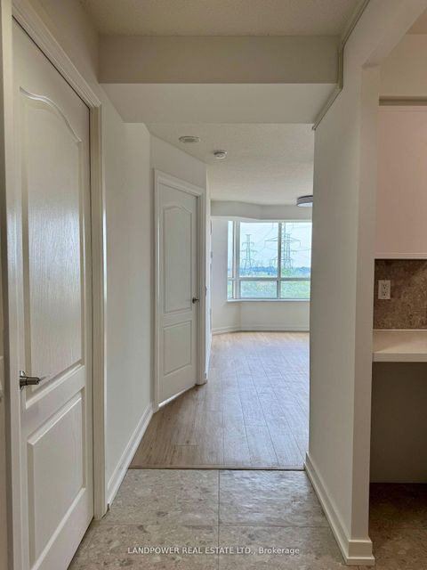 Photo 2 at 709 - 3088 Kennedy Road, Steeles, Toronto