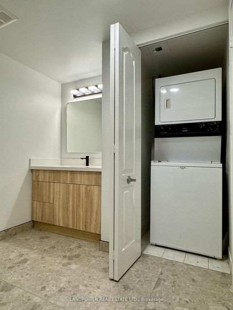 Photo 8 at 709 - 3088 Kennedy Road, Steeles, Toronto