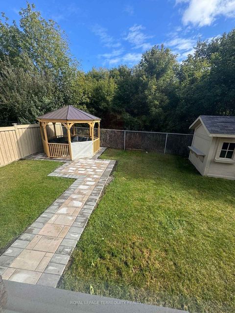 Photo 2 at 25 Jagges Drive, Edgehill Drive, Barrie