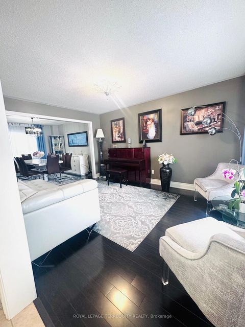 Photo 7 at 25 Jagges Drive, Edgehill Drive, Barrie