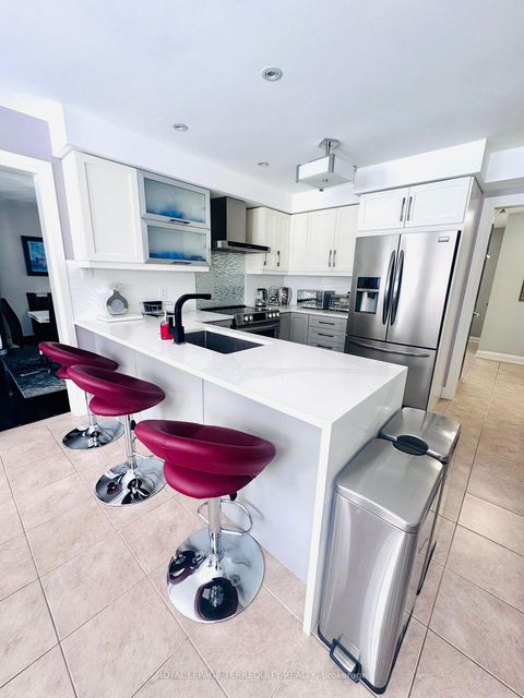 Photo 12 at 25 Jagges Drive, Edgehill Drive, Barrie