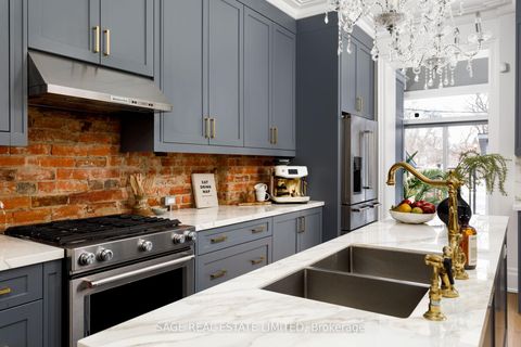 Photo 10 at 221 Crawford Street, Bellwoods, Toronto