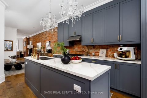 Photo 13 at 221 Crawford Street, Bellwoods, Toronto