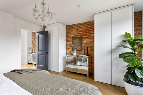 Photo 37 at 221 Crawford Street, Bellwoods, Toronto