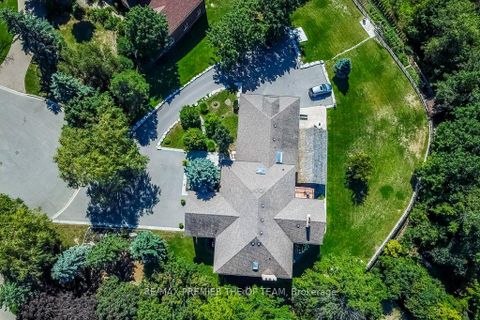 Photo 39 at 118 Cowan Drive, East Woodbridge, Vaughan