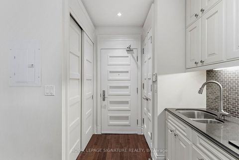 Photo 3 at 339 - 22 Leader Lane, Yonge Corridor, Toronto