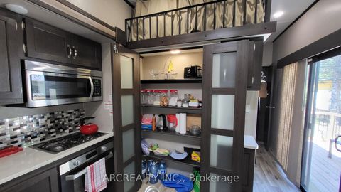 Photo 6 at 69 Horseshoe Circle, Pefferlaw, Georgina