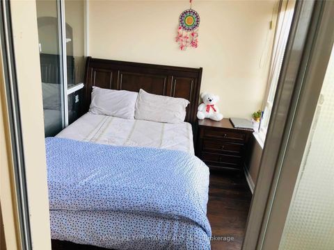 Photo 17 at PH86 - 1 Greystone Walk Drive, Kennedy Park, Toronto