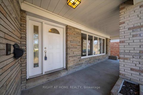 Photo 2 at 23 Christine Crescent, Willowdale West, Toronto