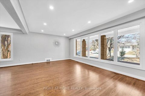 Photo 11 at 23 Christine Crescent, Willowdale West, Toronto